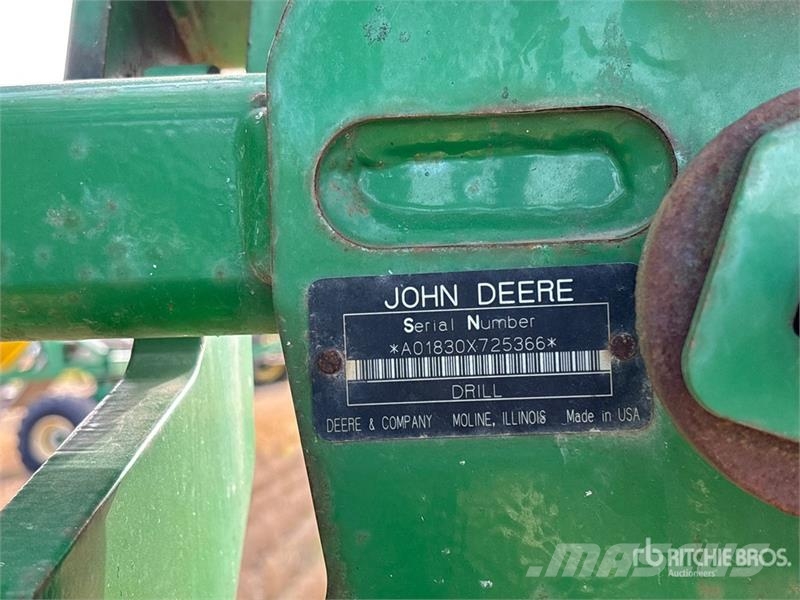 John Deere 1830 57 ft Air Drill 鑽頭