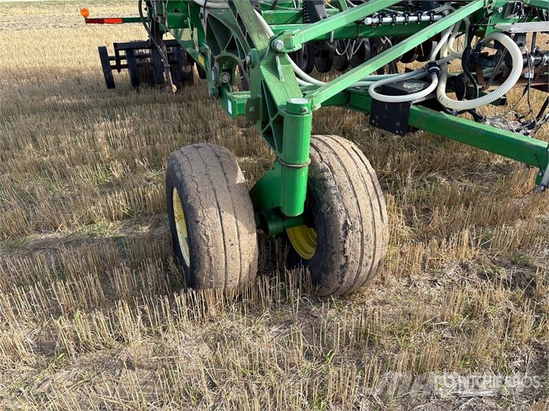 John Deere 1830 57 ft Air Drill 鑽頭