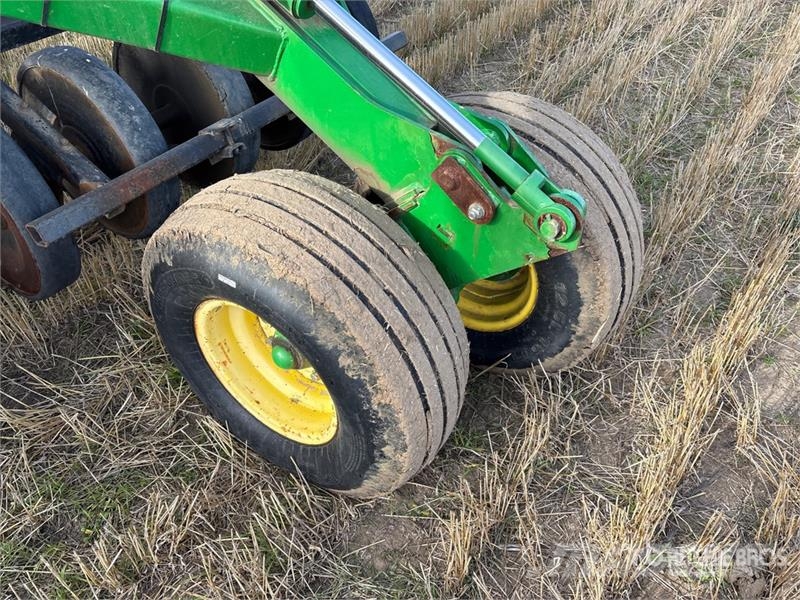 John Deere 1830 57 ft Air Drill 鑽頭