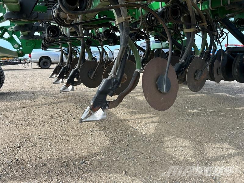 John Deere 1830 61 ft Air Drill 条播机