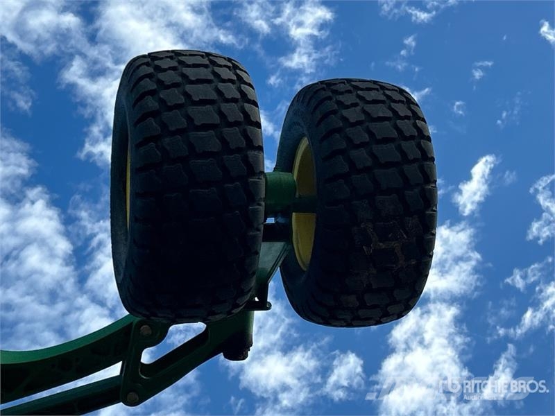 John Deere 1830 61 ft Air Drill 条播机