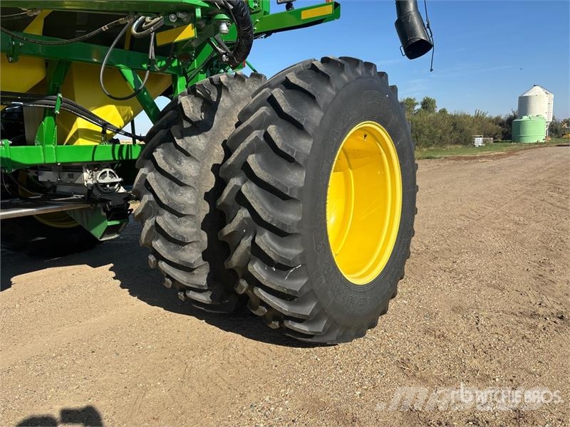 John Deere 1830 61 ft Air Drill Sējmašīnas
