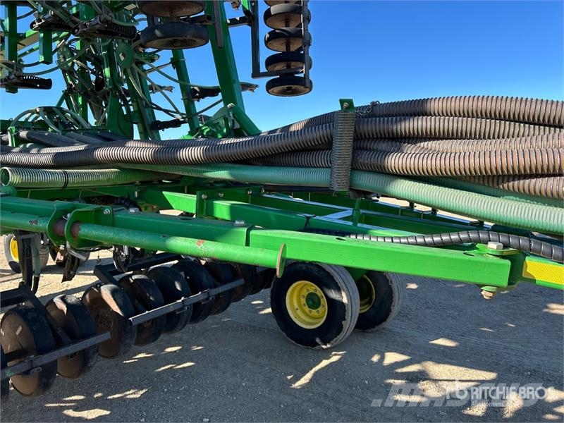 John Deere 1830 61 ft Air Drill 条播机