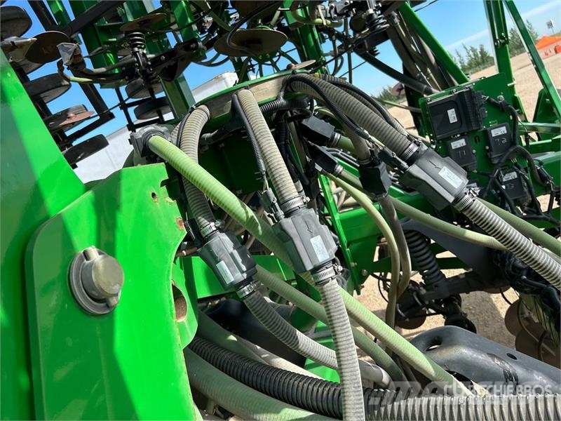 John Deere 1830 61 ft Air Drill 条播机