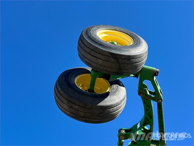 John Deere 1830 61 ft Air Drill 条播机