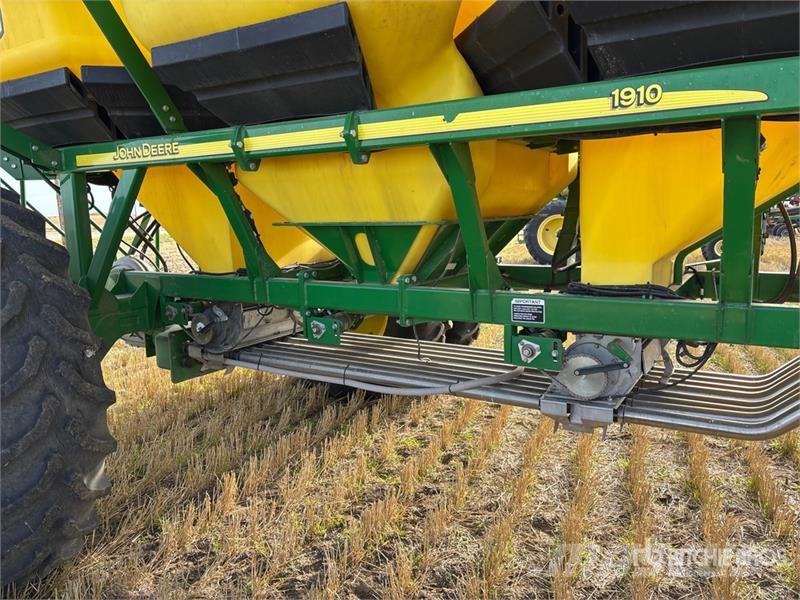 John Deere 1830 61 ft Air Drill 鑽頭