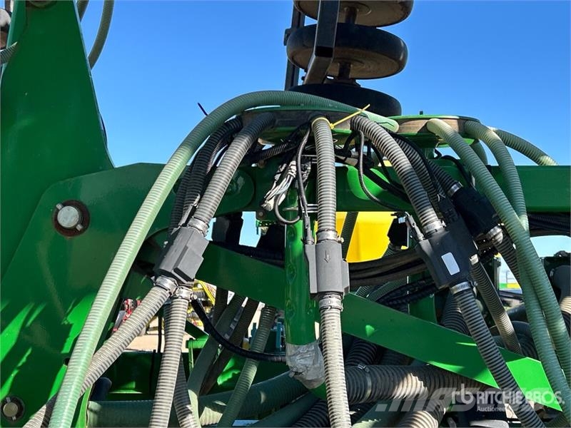 John Deere 1830 61 ft Air Drill 条播机
