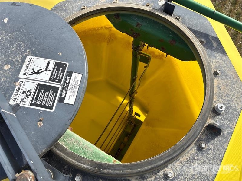 John Deere 1830 61 ft Air Drill 鑽頭