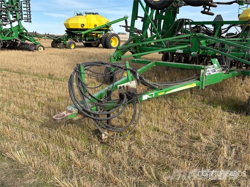 John Deere 1830 61 ft Air Drill 鑽頭