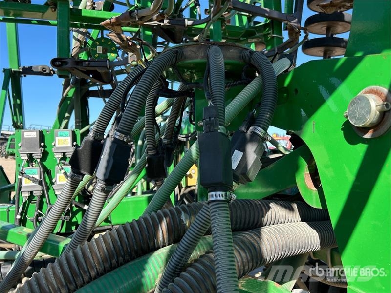 John Deere 1830 61 ft Air Drill 条播机