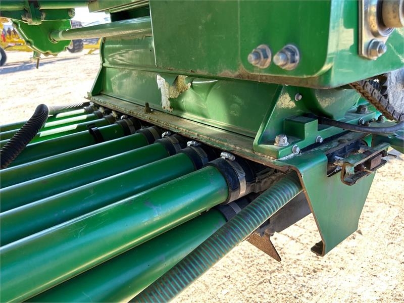 John Deere 1830 61 ft Air Drill 条播机