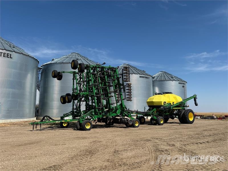 John Deere 1830 61 ft Air Drill Sējmašīnas