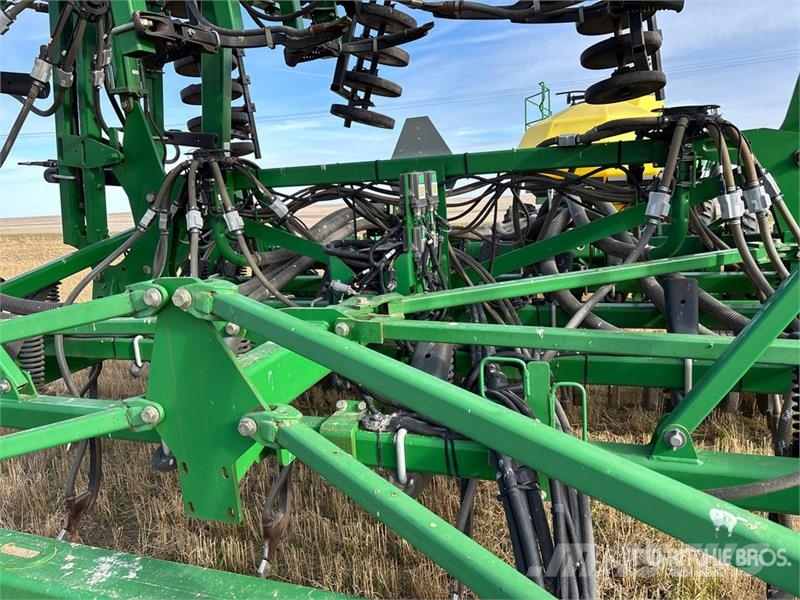 John Deere 1830 61 ft Air Drill 鑽頭
