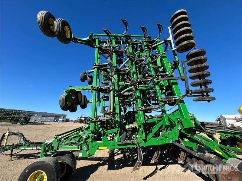 John Deere 1830 61 ft Air Drill 条播机