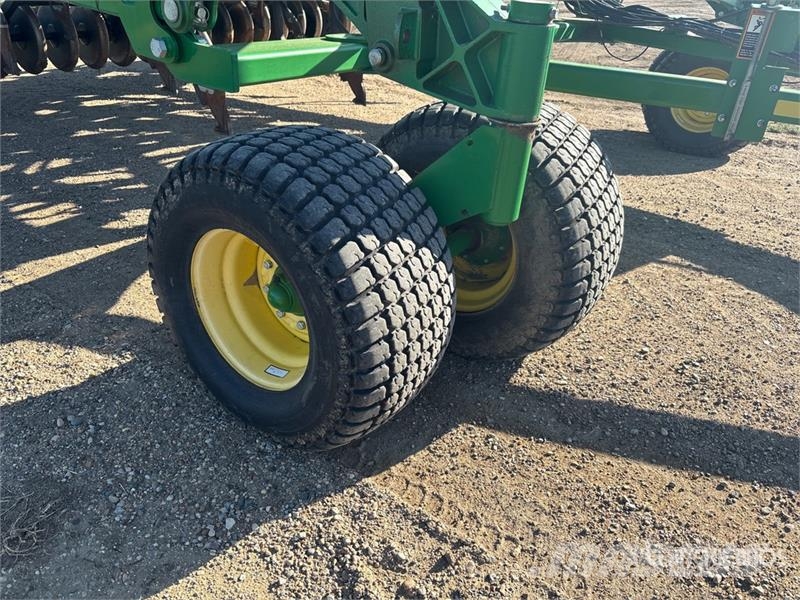 John Deere 1830 61 ft Air Drill Sējmašīnas