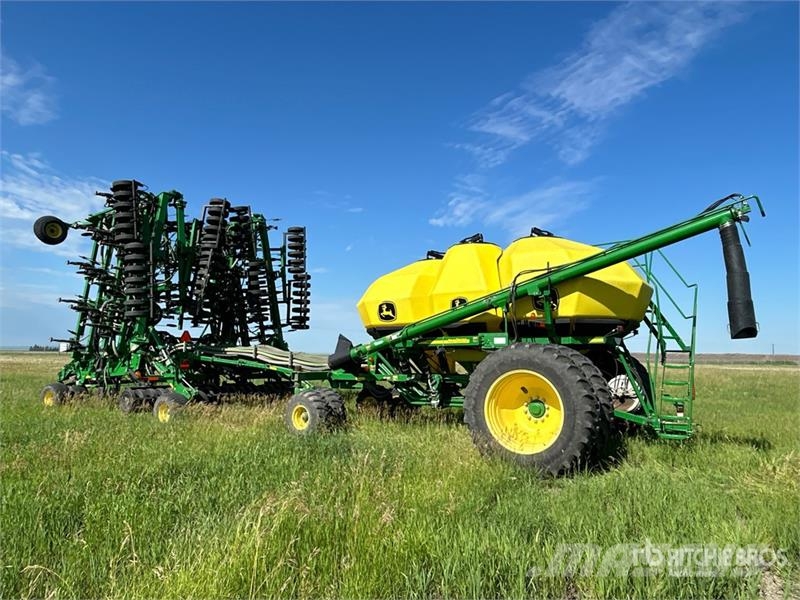 John Deere 1830 61 ft Air Drill 条播机