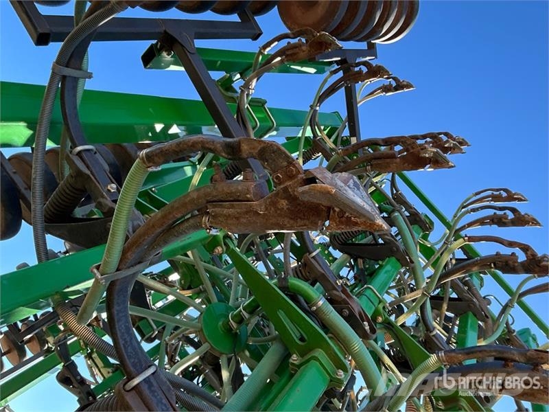 John Deere 1830 61 ft Air Drill 条播机