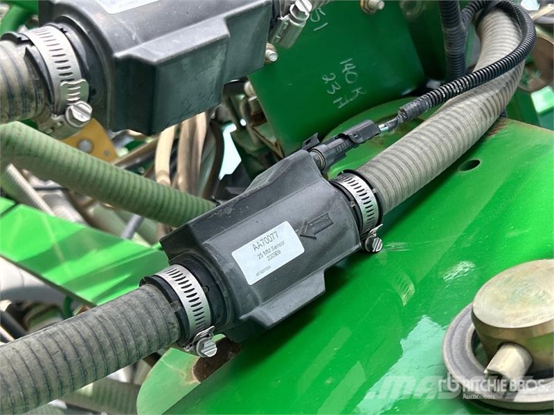 John Deere 1830 61 ft Air Drill 条播机