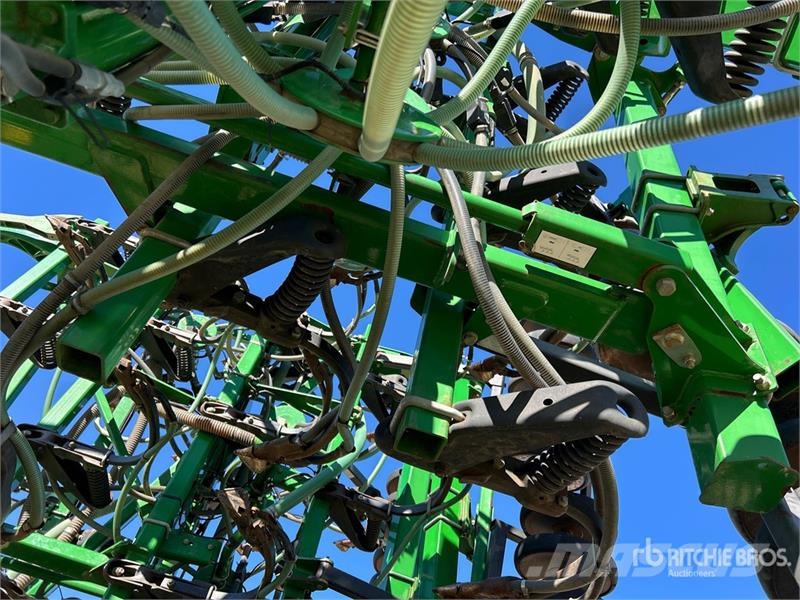 John Deere 1830 61 ft Air Drill 条播机