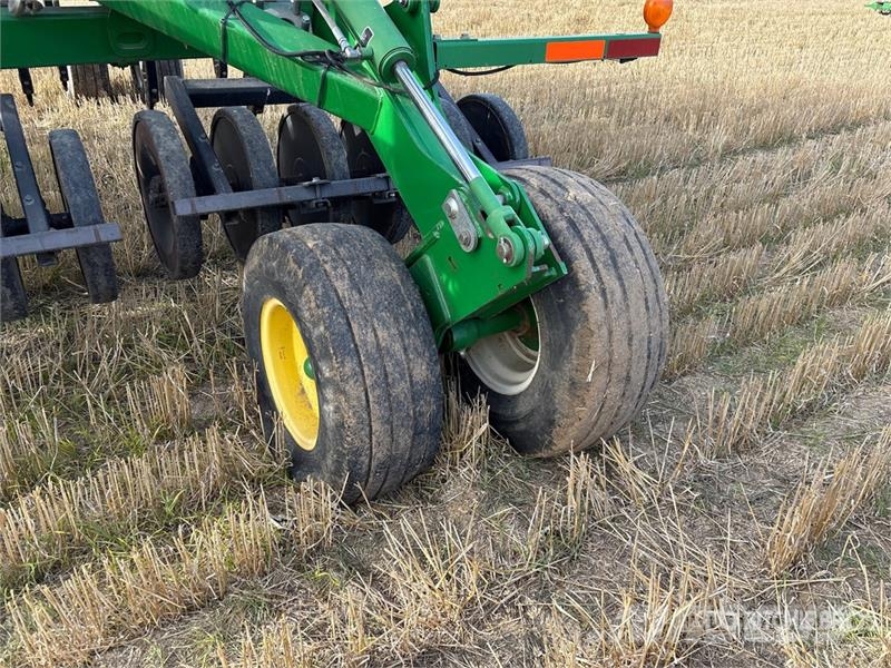 John Deere 1830 61 ft Air Drill 鑽頭
