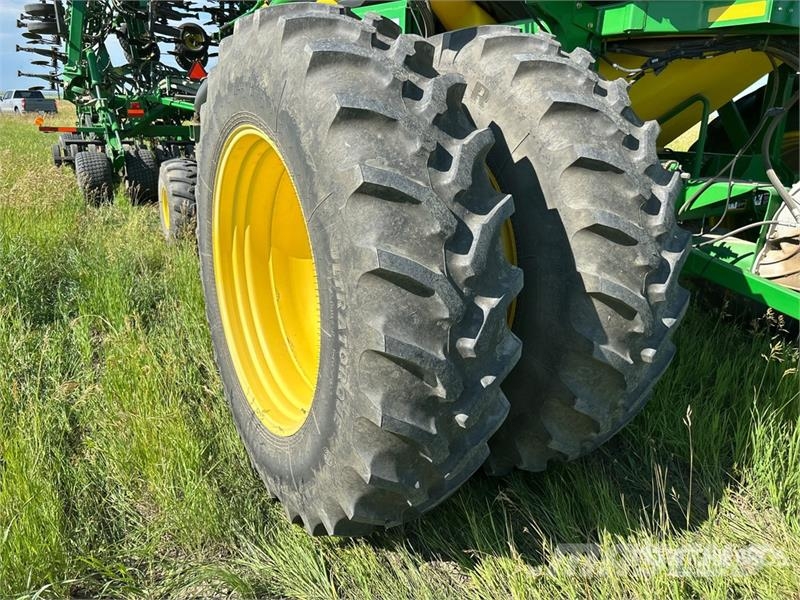 John Deere 1830 61 ft Air Drill 条播机