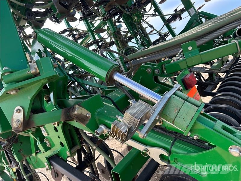 John Deere 1830 61 ft Air Drill 条播机