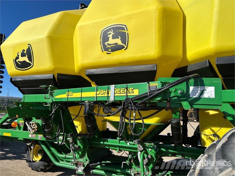 John Deere 1830 61 ft Air Drill 条播机