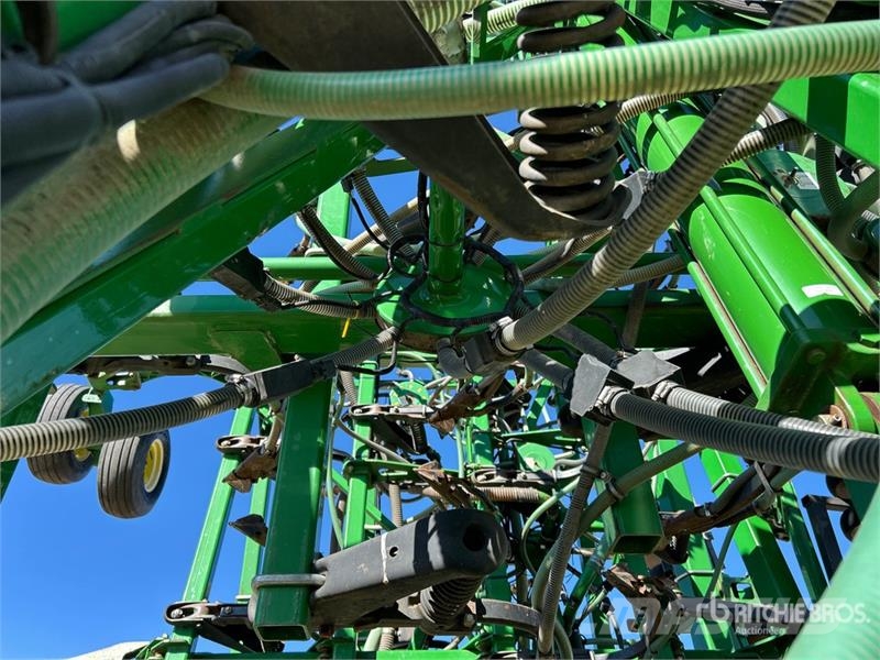 John Deere 1830 61 ft Air Drill 条播机