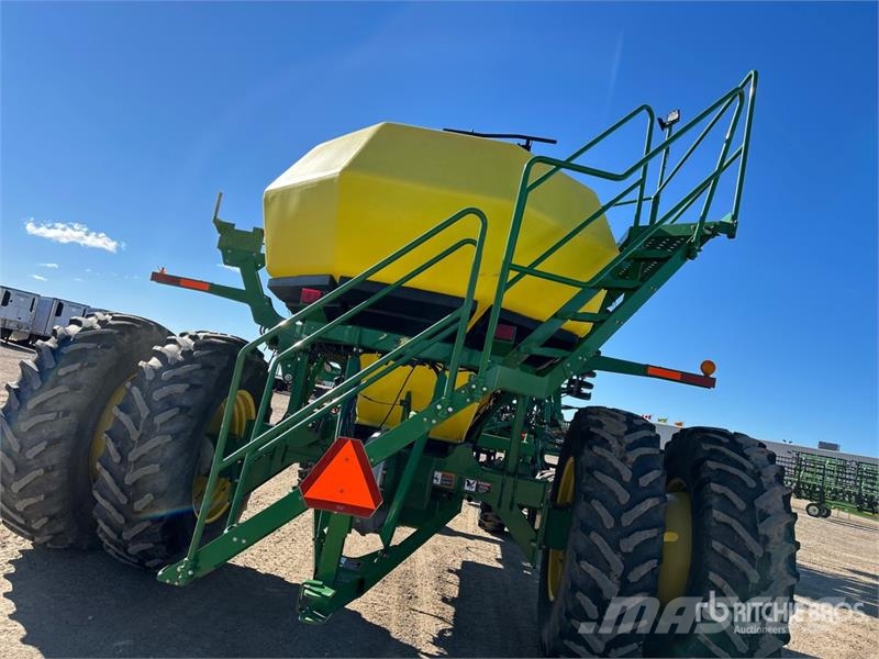 John Deere 1830 61 ft Air Drill 条播机