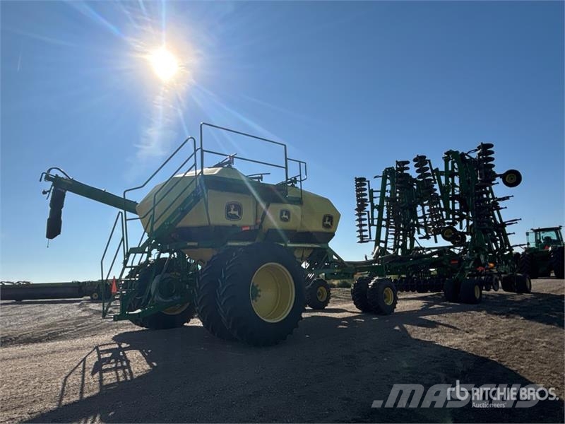 John Deere 1830 61 ft Air Drill Sējmašīnas