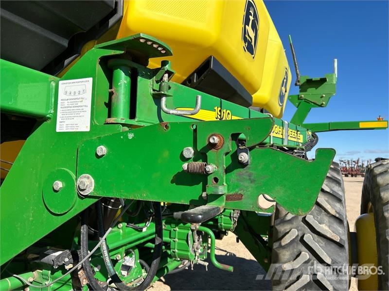 John Deere 1830 61 ft Air Drill 条播机