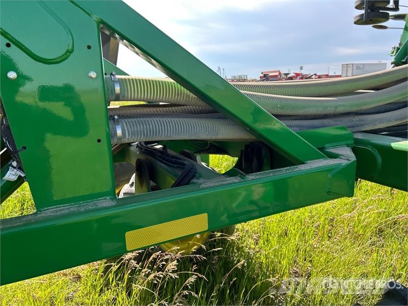 John Deere 1830 61 ft Air Drill 条播机