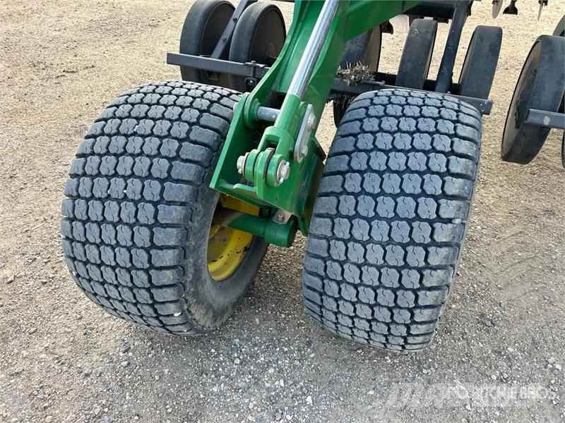 John Deere 1830 61 ft Air Drill 条播机