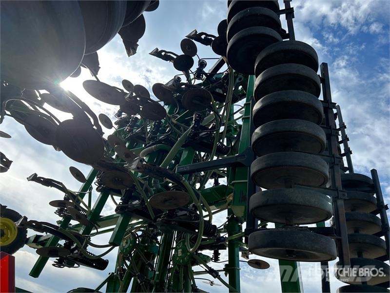 John Deere 1830 61 ft Air Drill 条播机