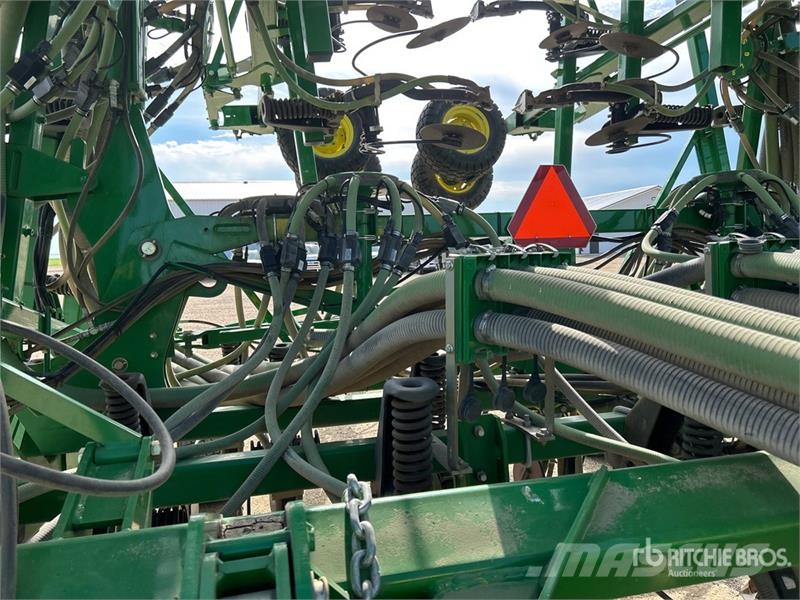John Deere 1830 61 ft Air Drill 条播机