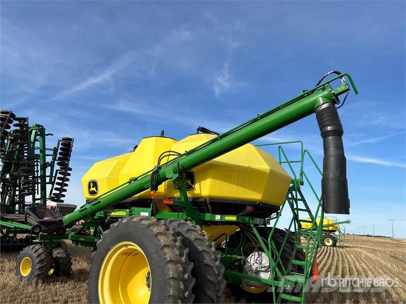 John Deere 1830 61 ft Air Drill 鑽頭