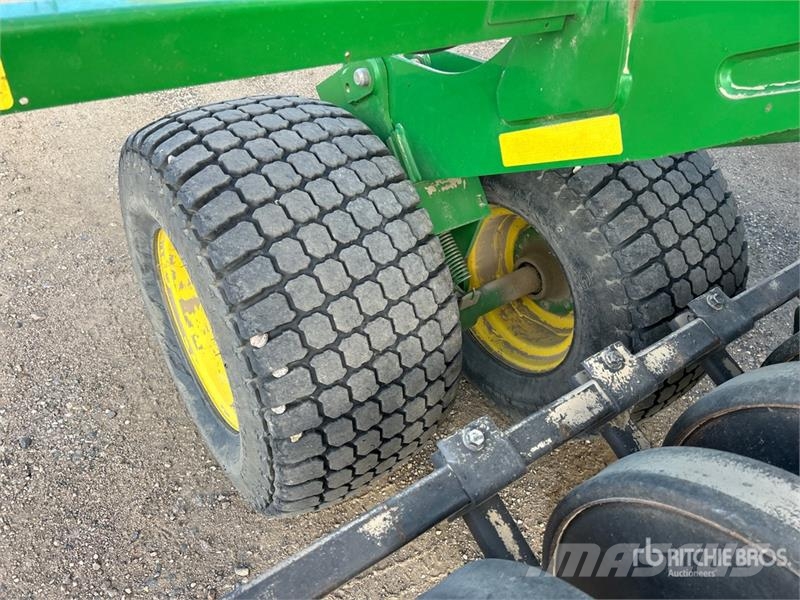 John Deere 1830 61 ft Air Drill 条播机