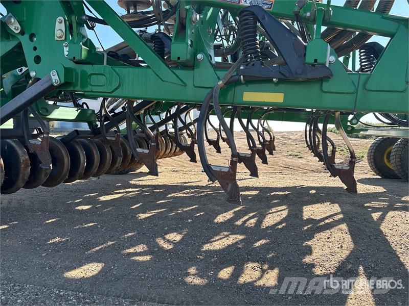 John Deere 1830 61 ft Air Drill Sējmašīnas