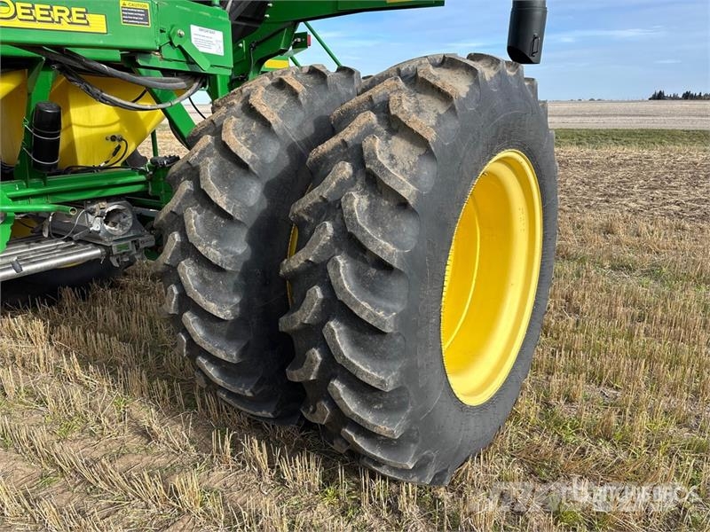 John Deere 1830 61 ft Air Drill 鑽頭