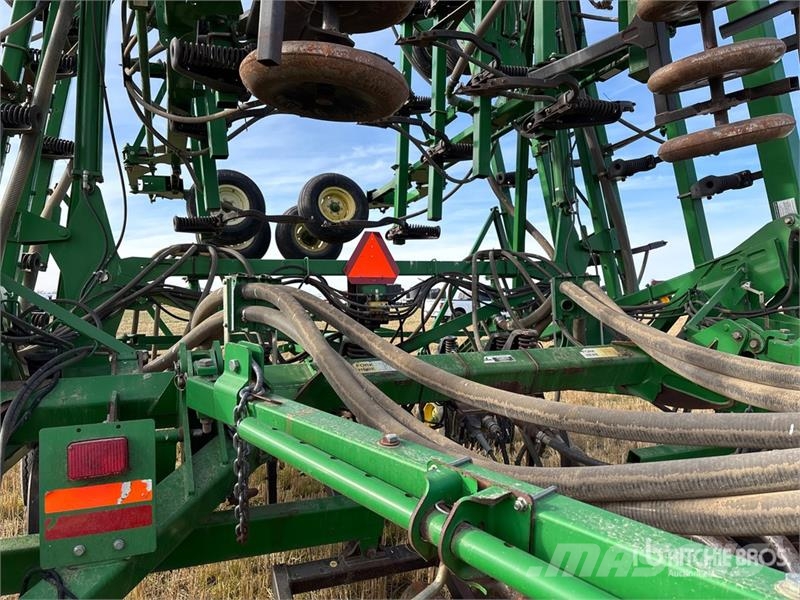 John Deere 1830 61 ft Air Drill 鑽頭