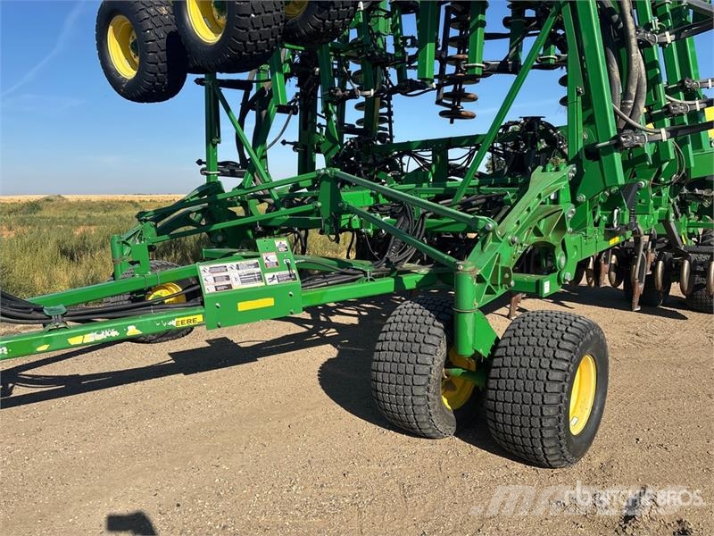 John Deere 1830 61 ft Air Drill Sējmašīnas