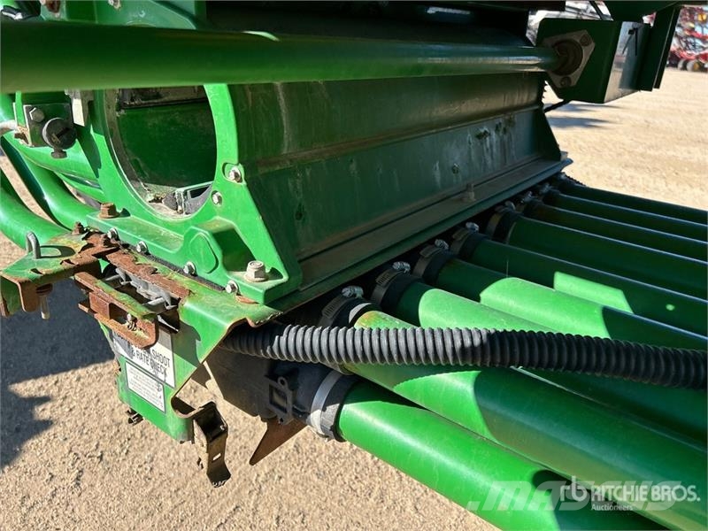 John Deere 1830 61 ft Air Drill 条播机
