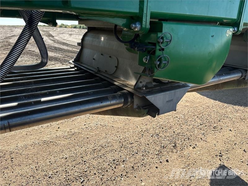 John Deere 1830 61 ft Air Drill Sējmašīnas