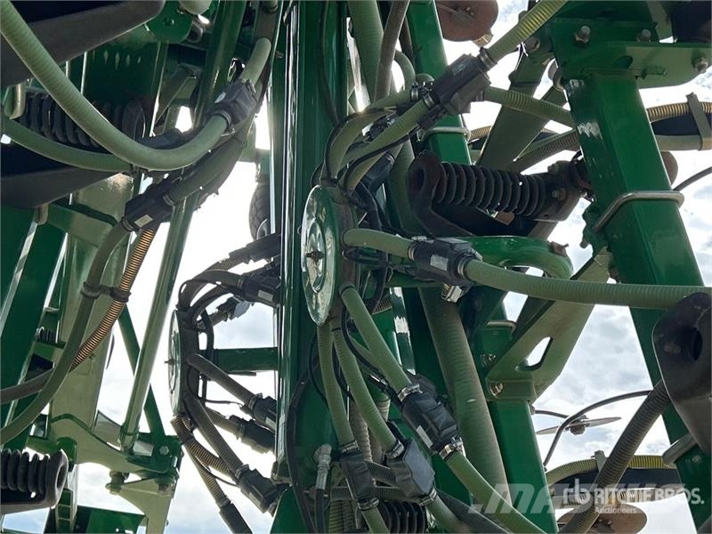 John Deere 1830 61 ft Air Drill 条播机