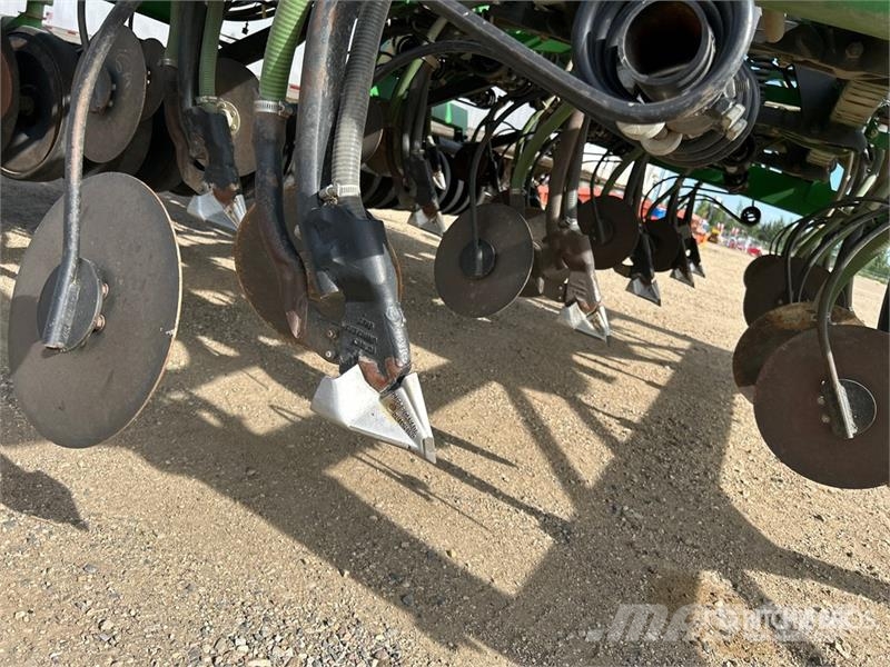John Deere 1830 61 ft Air Drill 条播机