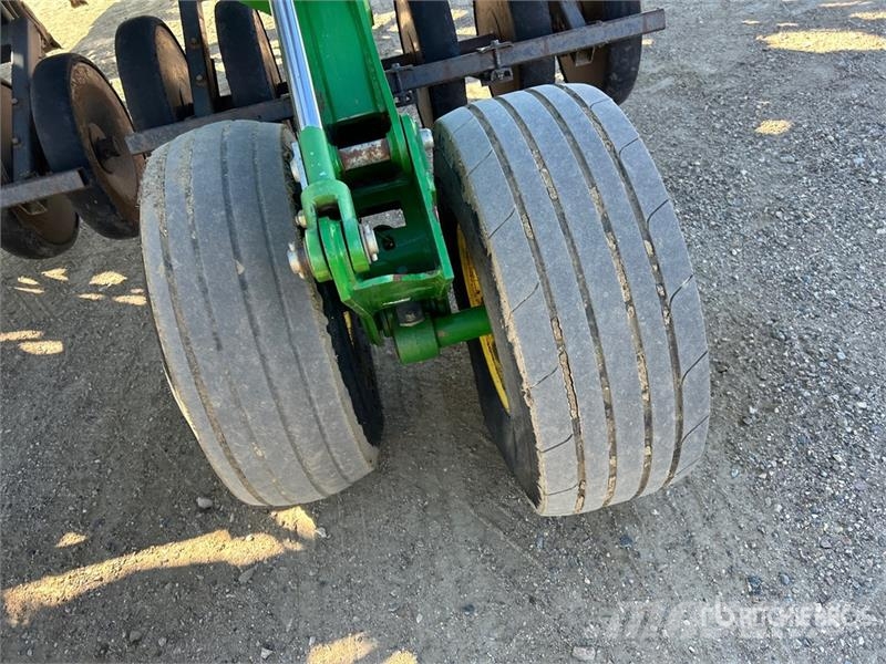 John Deere 1830 61 ft Air Drill 条播机