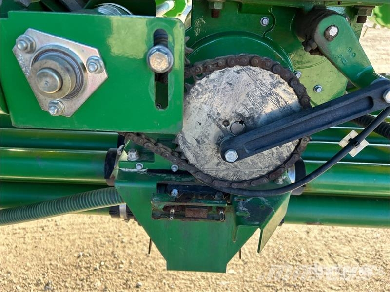 John Deere 1830 61 ft Air Drill 条播机