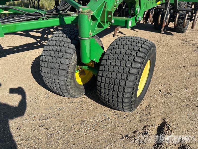 John Deere 1830 61 ft Air Drill Sējmašīnas