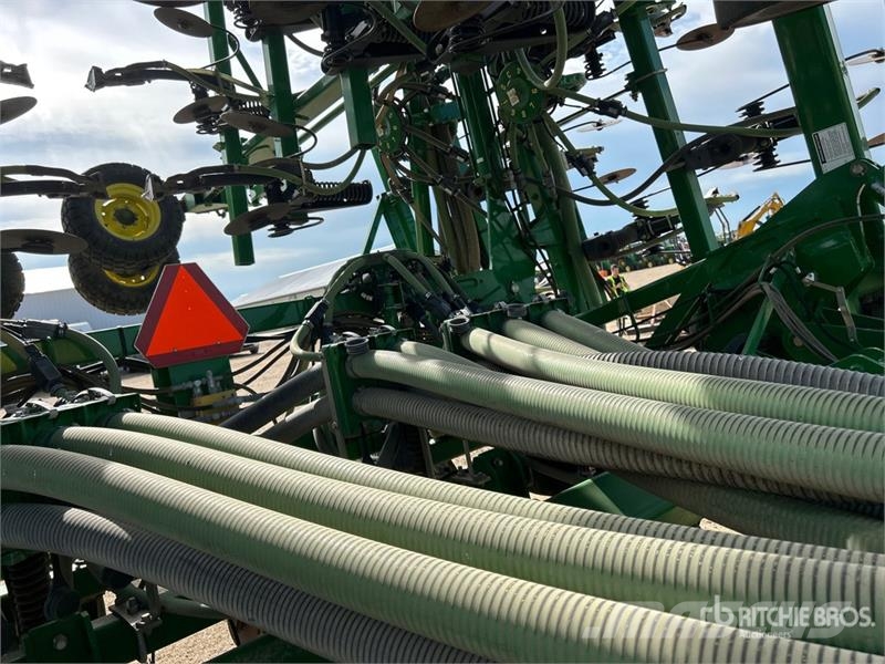 John Deere 1830 61 ft Air Drill 条播机