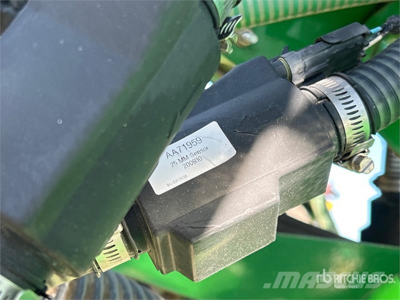John Deere 1830 61 ft Air Drill 条播机